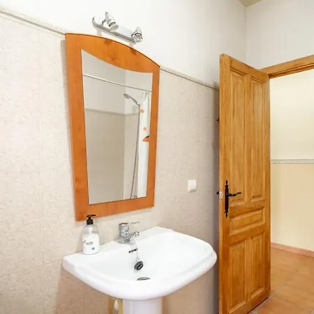 Villa Relajante Con Vistas, Piscina Y Parking *