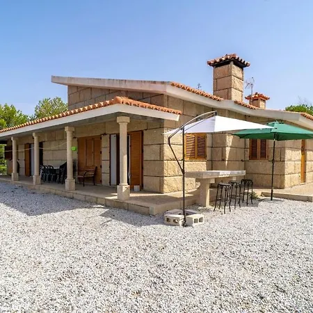 Villa Relajante Con Vistas, Piscina Y Parking