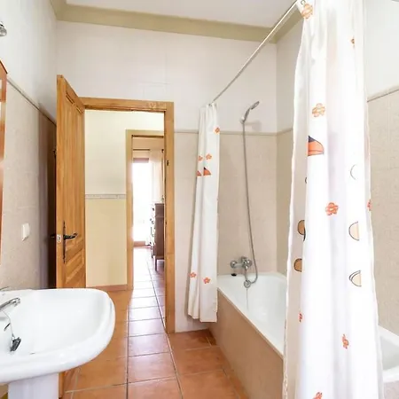 Relajante Con Vistas, Piscina Y Parking *