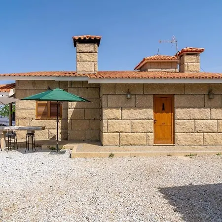 Villa Relajante Con Vistas, Piscina Y Parking *