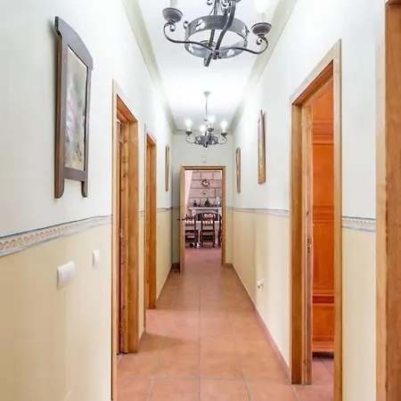 Relajante Con Vistas, Piscina Y Parking Villa *