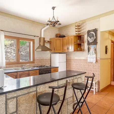 Relajante Con Vistas, Piscina Y Parking Villa